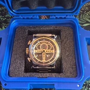 Invicta S1 Rally Men Model 30578 Silver & Gold Men's Quartz Watch